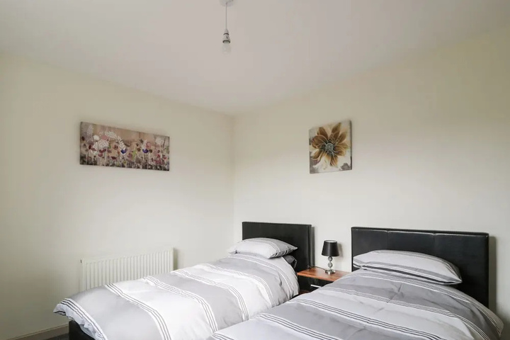 Room 2 of 12