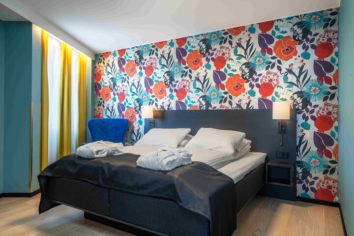 Room 21 of 80