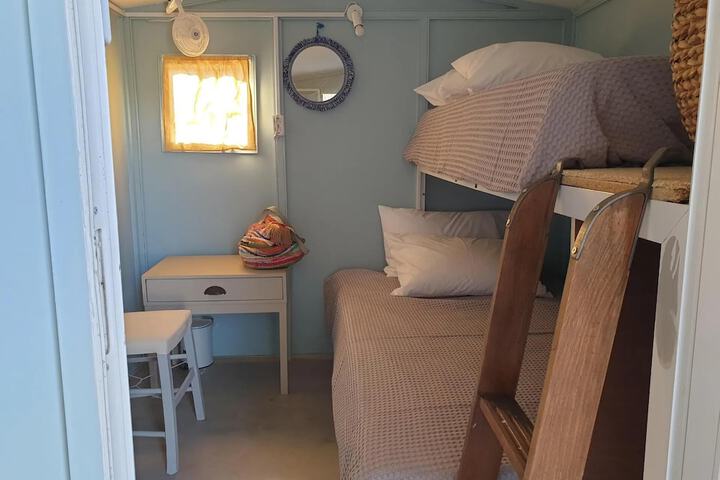 Room 33 of 127