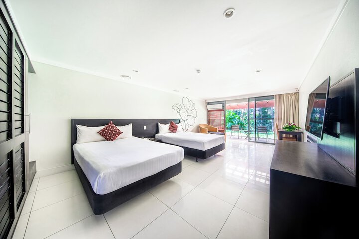 Room 6 of 37