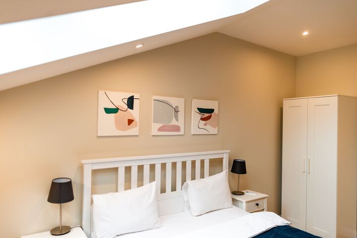 Room 40 of 86