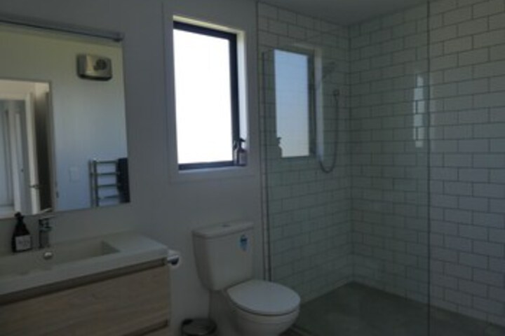 Room 4 of 20