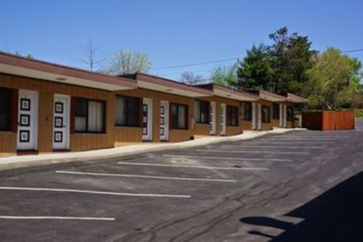 Hotel 6 of 11