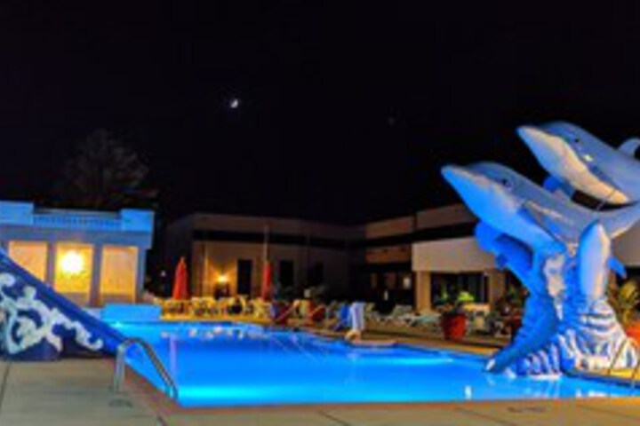 Pool 100 of 222