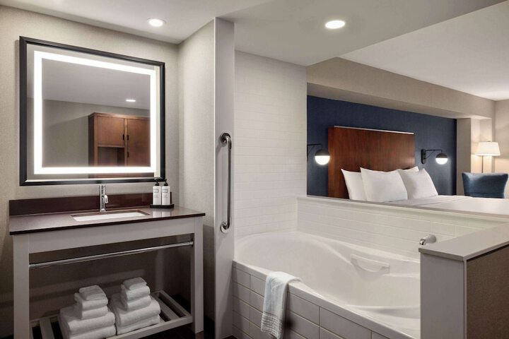 Room 14 of 78