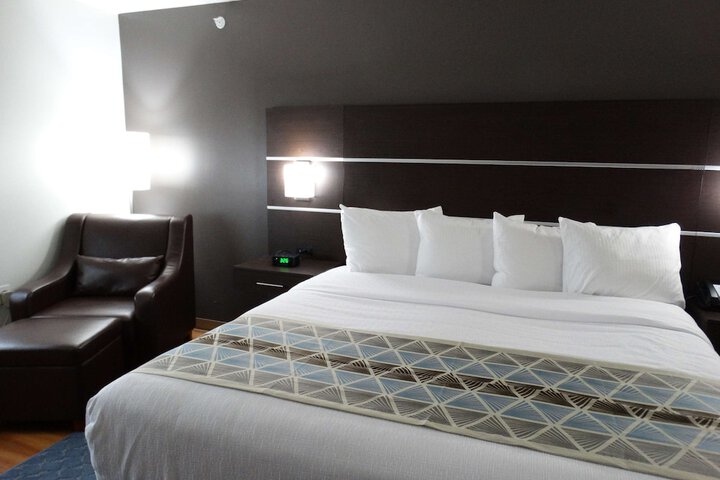 Room 18 of 40