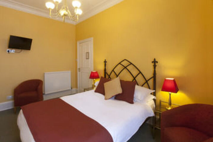 Room 40 of 95
