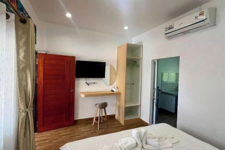 Room 5 of 27