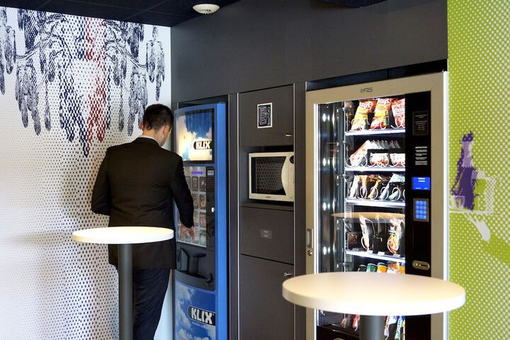 Vending machine