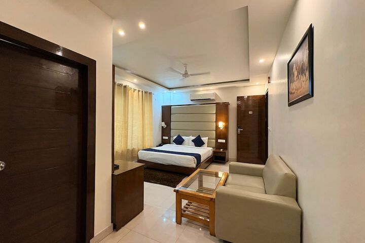 Room 12 of 49
