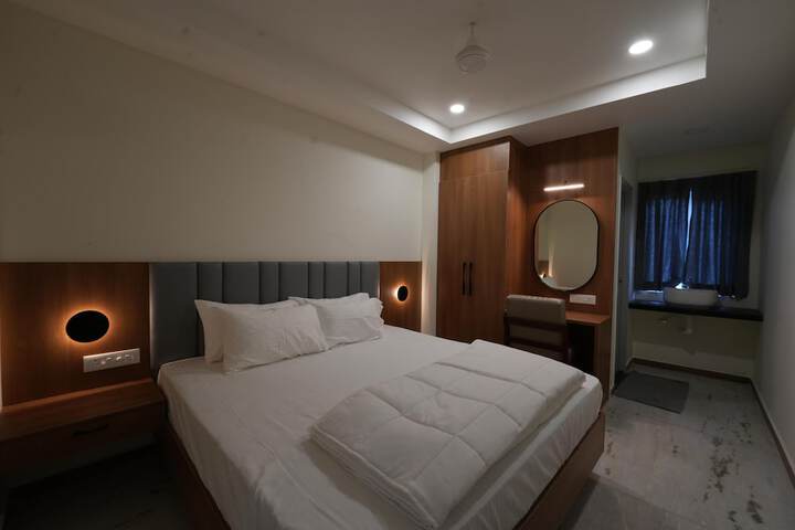 Room 16 of 26