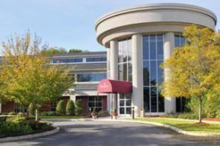 Image of RAMADA AMHERST / GETZVILLE HOTEL AND CONFERENCE CENTER