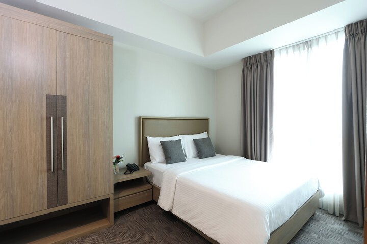 Room 16 of 63