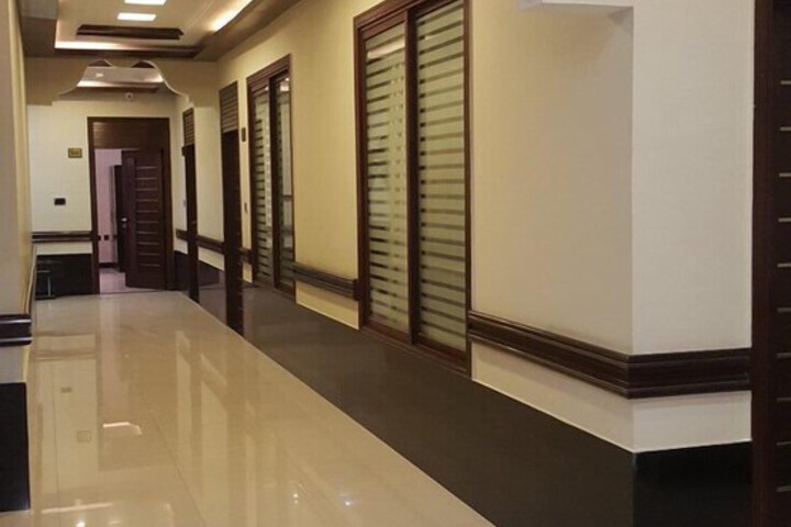 Ballroom/Hall 27 of 35