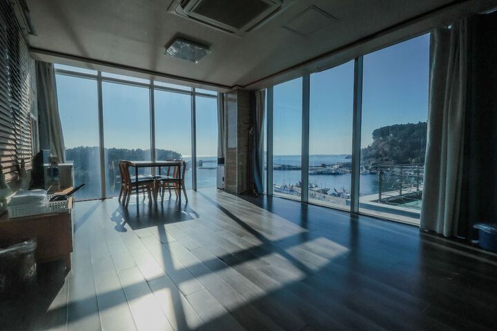 Room 20 of 80