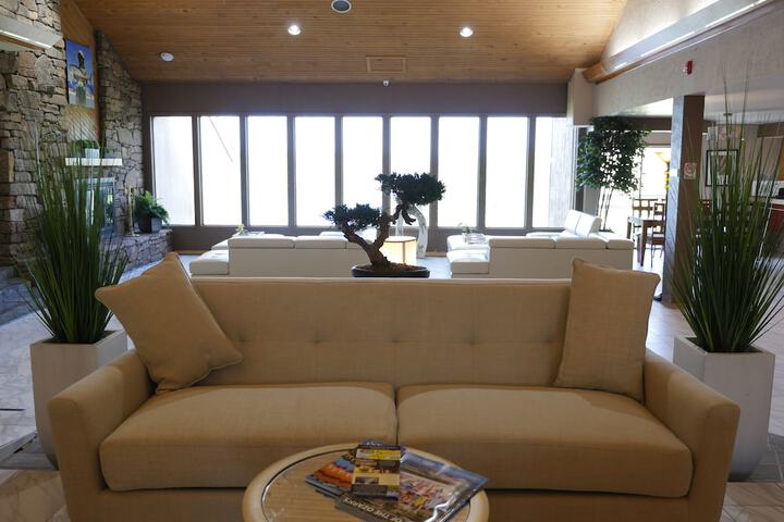 Hotel Lobby