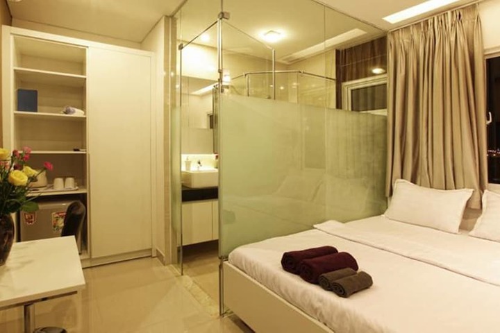 Room 6 of 36