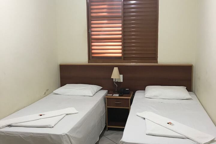 Room 5 of 11