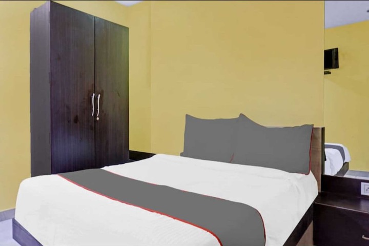 Room 8 of 21