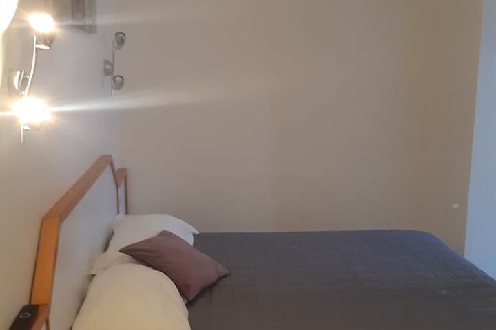Room 9 of 31