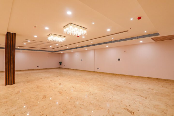Ballroom/Hall 41 of 46