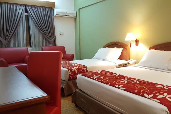 Room 13 of 64