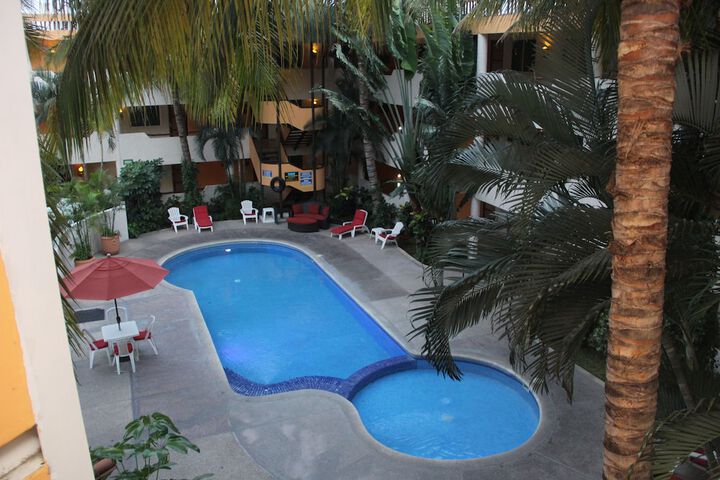 Pool 27 of 41