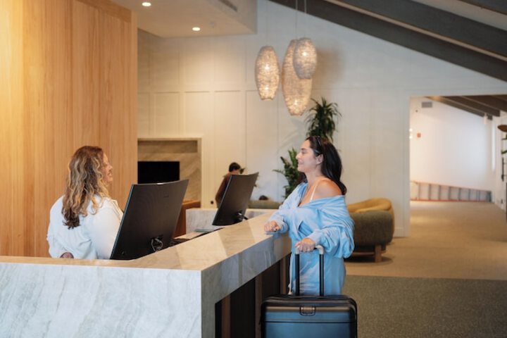 Entrance & Lobby