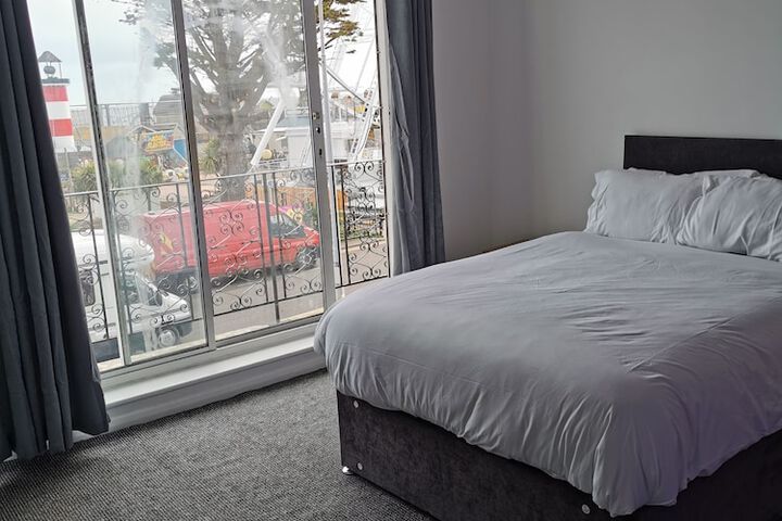 Room 4 of 69