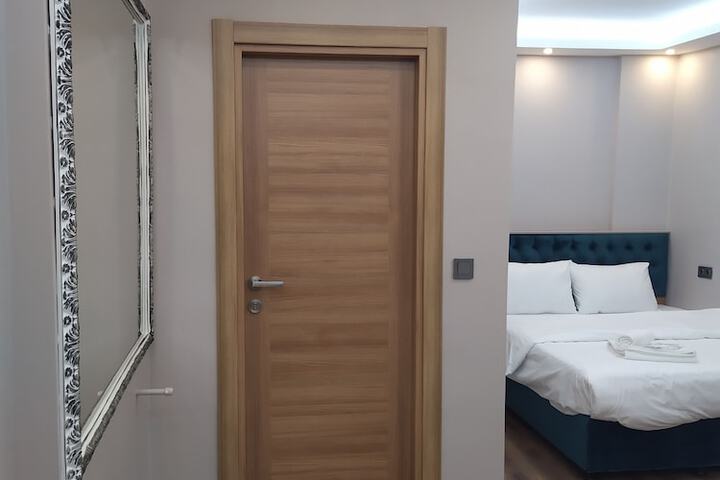 Room 53 of 111