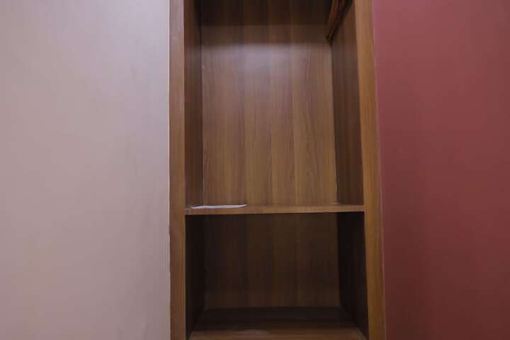Room 12 of 34