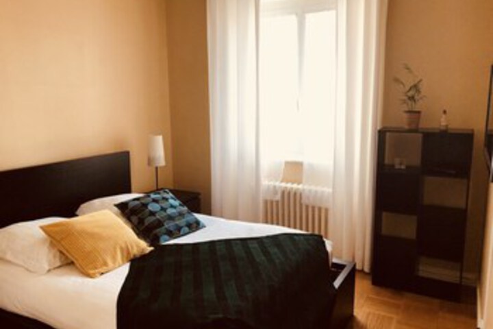 Room 12 of 25