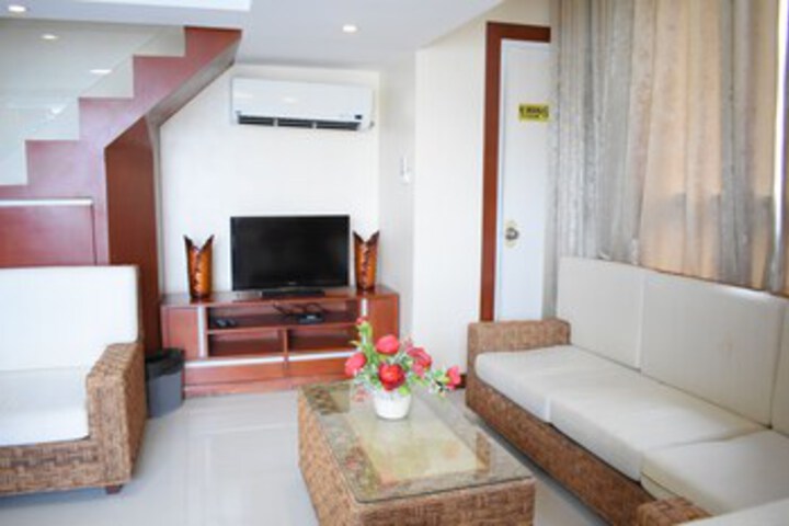 Room 33 of 96