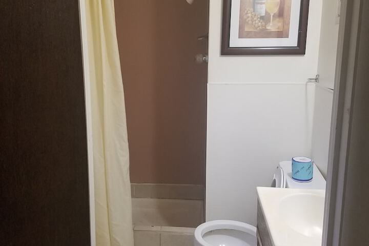 Room 8 of 13