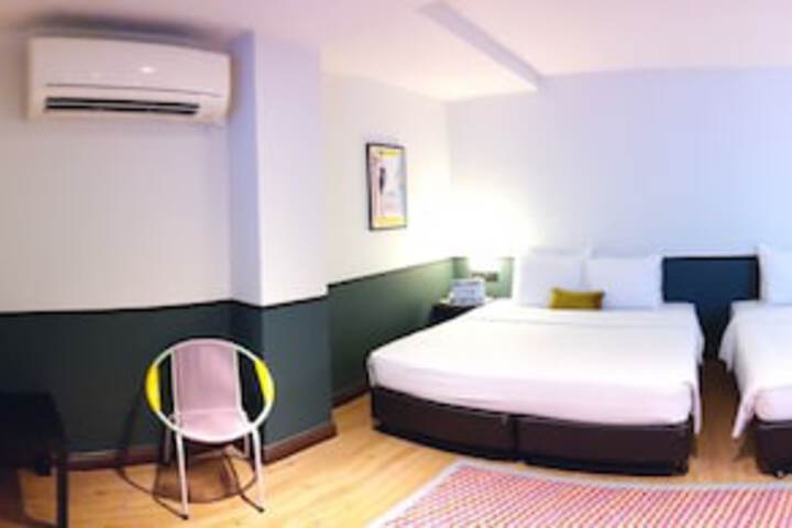 Room 20 of 38
