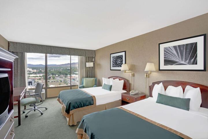 Double Room with 2 Double Beds (7 of 15)
