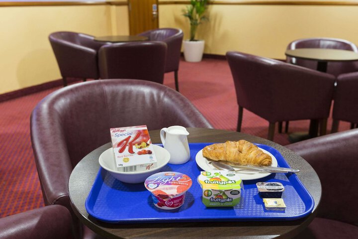 Breakfast/Coffee Service 14 of 17