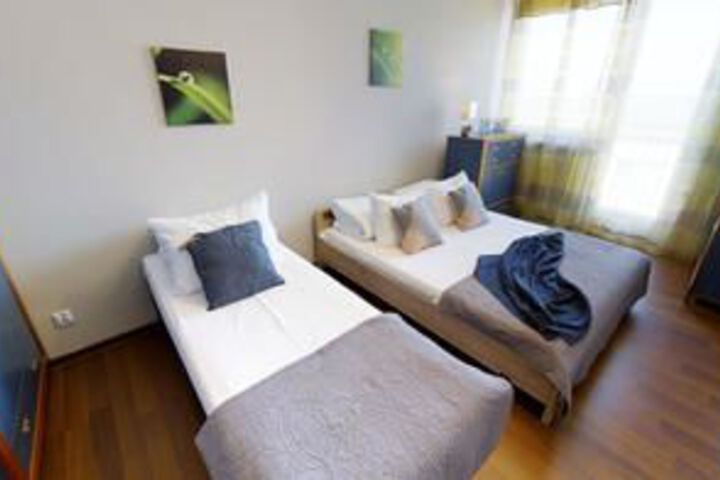Room 3 of 9