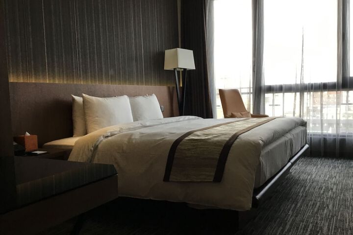 Room 14 of 46
