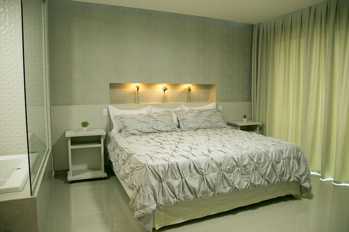 Room 6 of 53