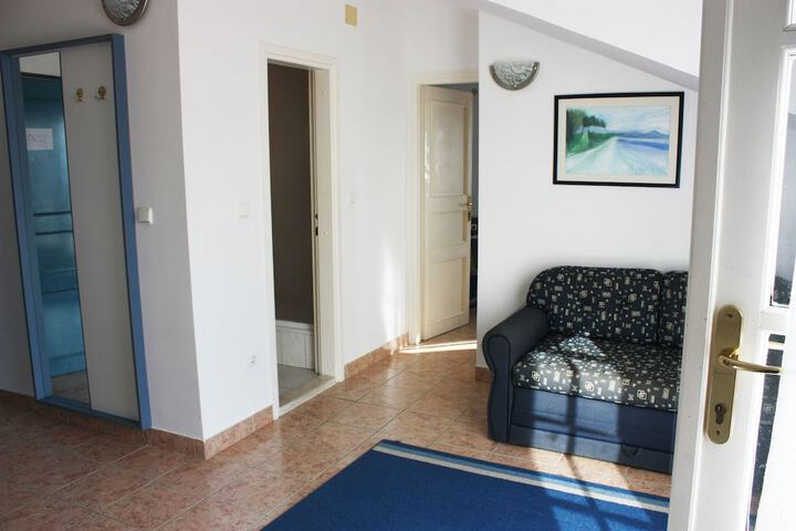 Room 60 of 92