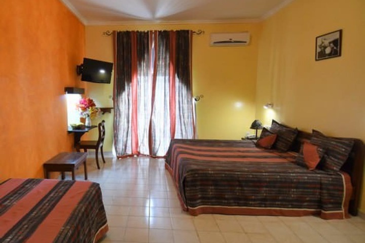 Room 7 of 25