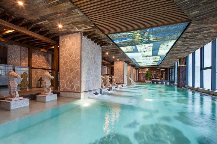 Pool 12 of 22