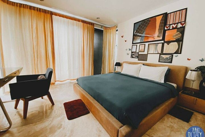 Room 45 of 116