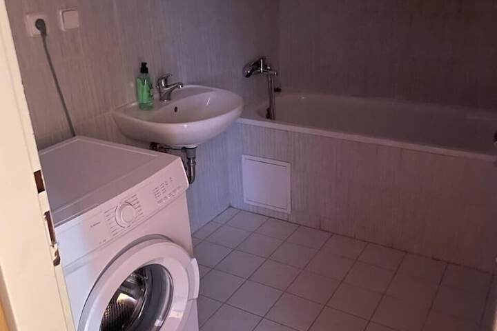 Room 55 of 106
