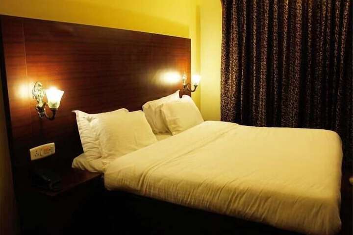 Room 6 of 30