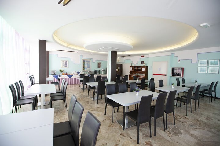 Dining Photos