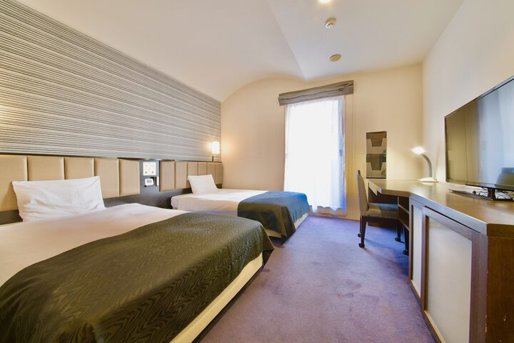 Room 5 of 67