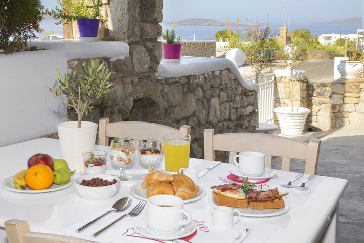 Breakfast/Coffee Service 68 of 90