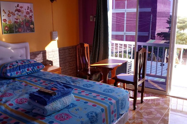 Room 9 of 79